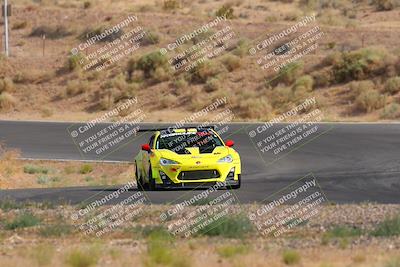 media/Jun-01-2025-CalClub SCCA (Sun) [[eae223c5dd]]/Group 2/Race 2/